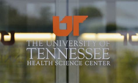 Ut health center memphis - The University of Tennessee College of Medicine is one of six graduate schools of the University of Tennessee Health Science Center (UTHSC) in downtown Memphis.The oldest public medical school in Tennessee, the …